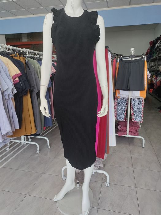 Vestido 3,50 Euros.                   Só para REVENDA