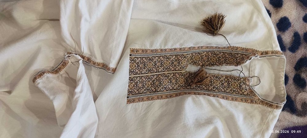 Вишиванка, продам