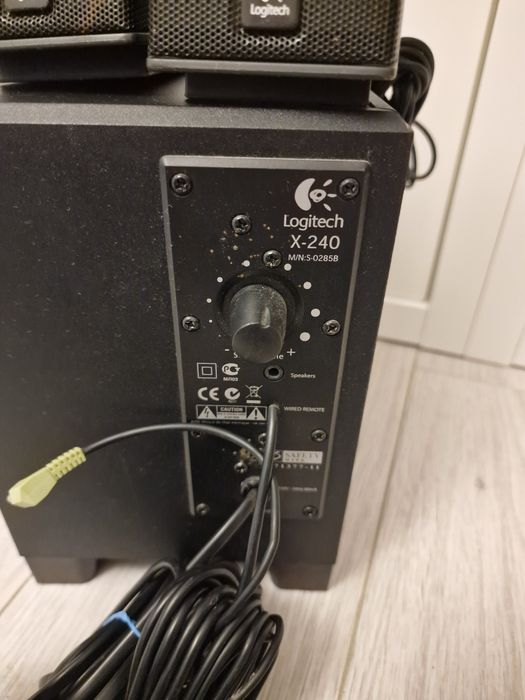 Głośniki 2.1 Logitech x 240