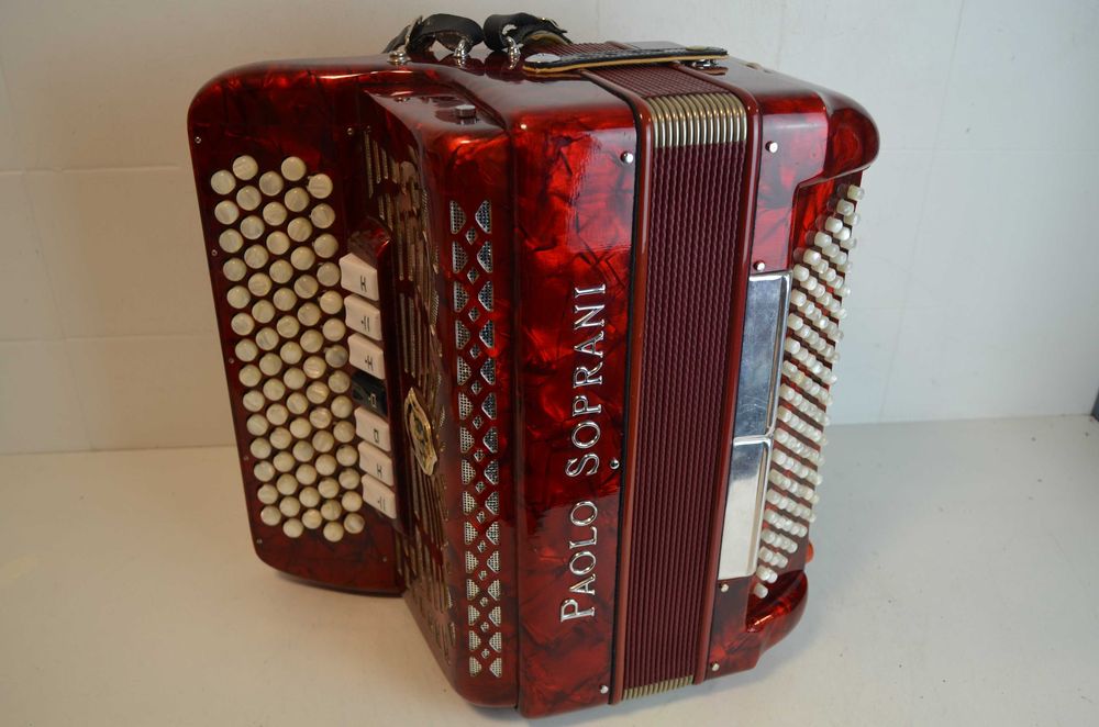 Acordeao Paolo Soprani Especial 3 voz. N 411