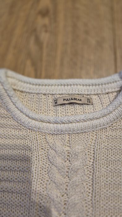 Sweter kremowy M Pull&Bear
