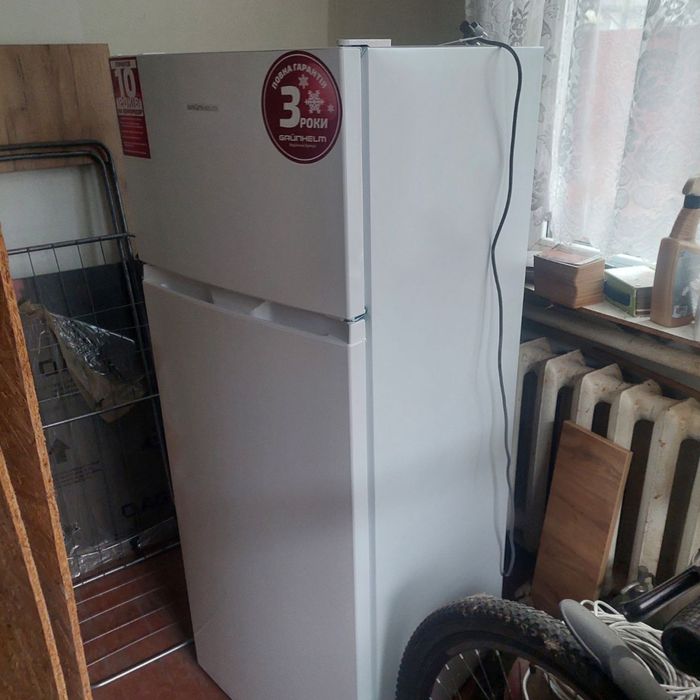 Продам холодильник