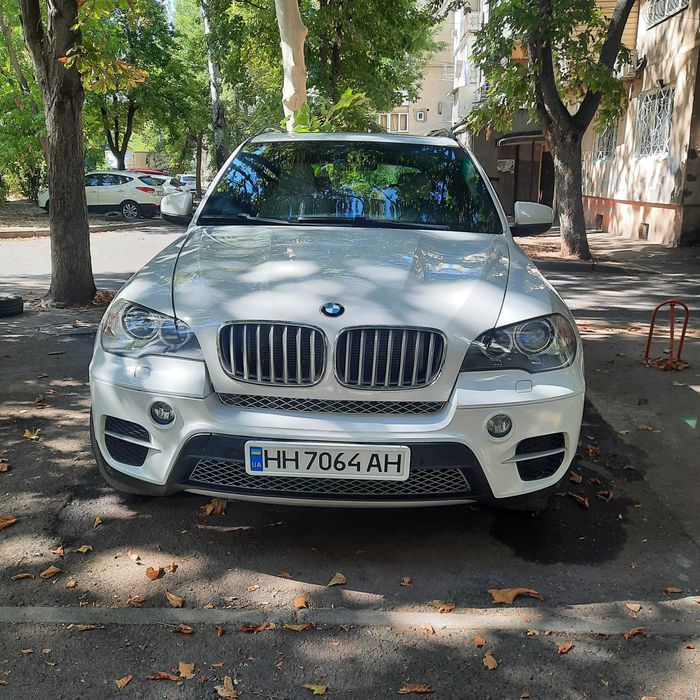 Х 5 Е 70 дизель 3 л 2012 року