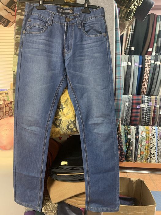 Продается джинсы мужские.