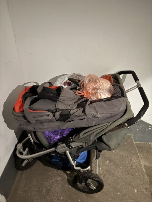 Подвійна коляска, люлька, дитячі речі