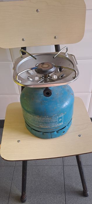 Candeeiro e fogão a gás