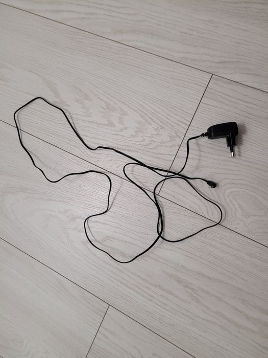 Ładowarka zasilacz uniwersalny