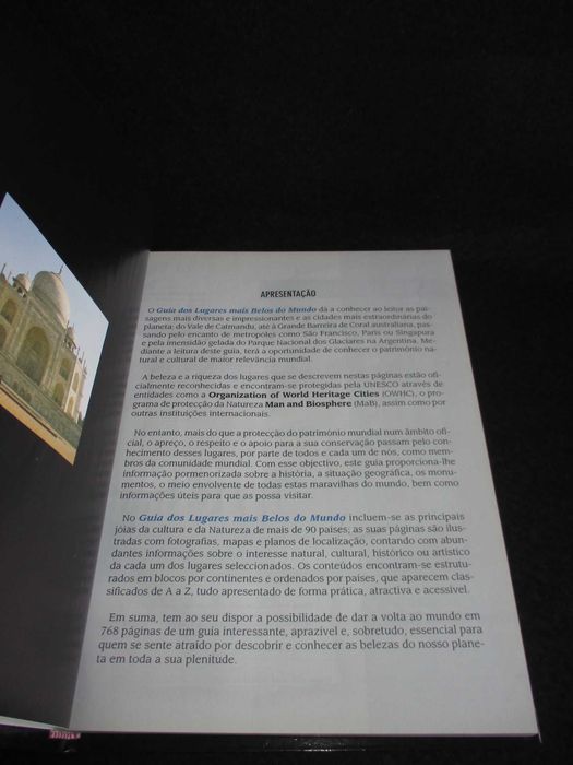Livro Guia dos Lugares mais Belos do Mundo