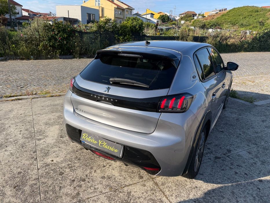 Peugeot e-208 50 kWh Allure Pack