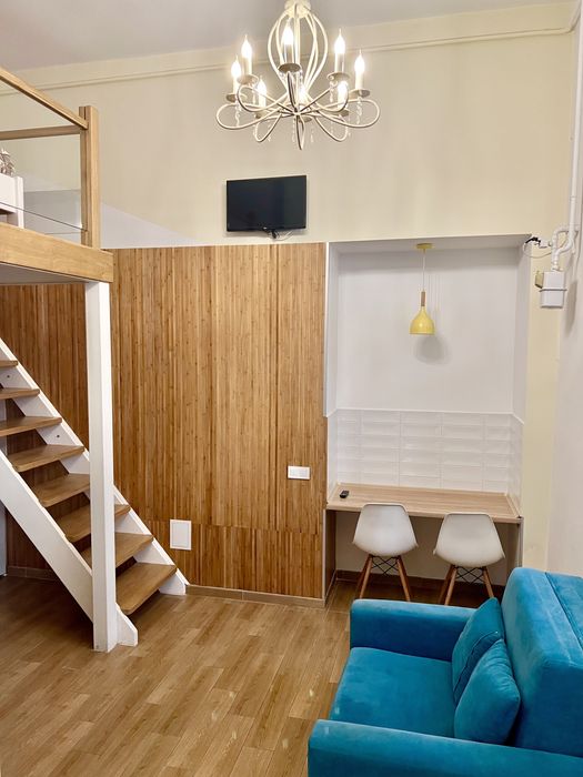 Оперний театр 1-кім подобово Вагова,11