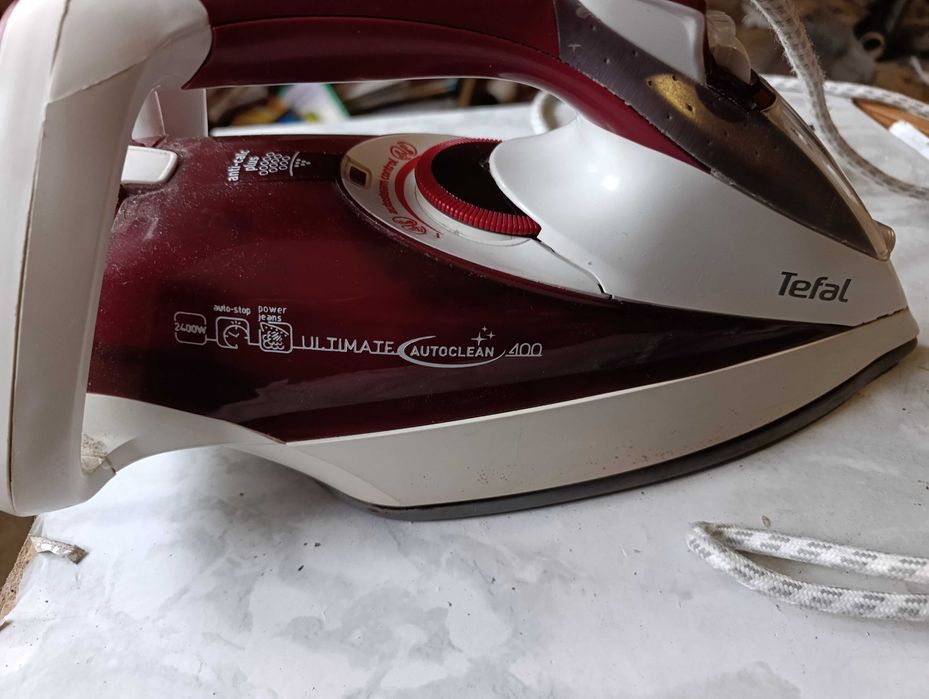 Праска Tefal Ultimate Autoclean 400.