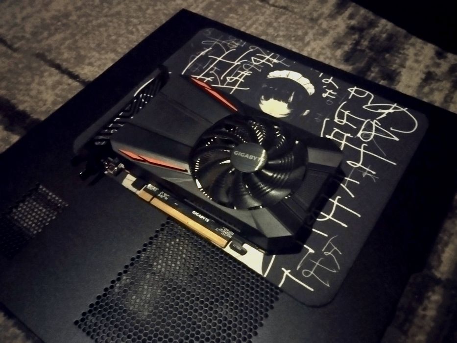 Gigabit RX 550 2GB VRamu