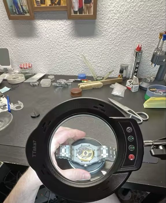 Лампа лупа 10Х настільна светодіодна на струбцині