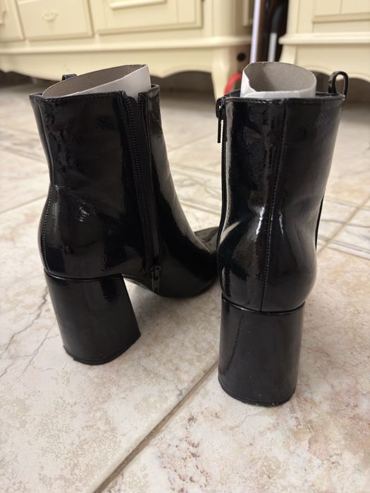 Ботильйони