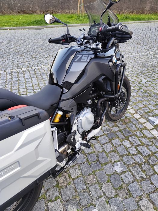 BMW F 750 GS triple black