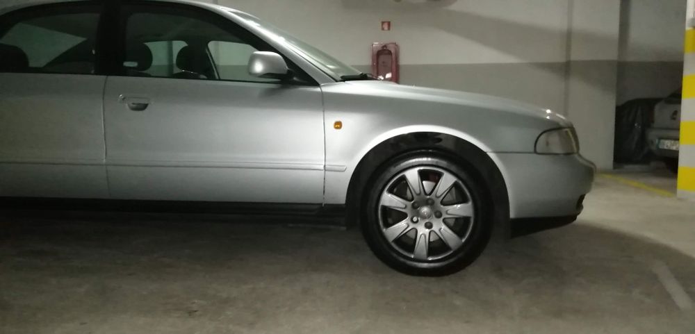 Audi A4 — fotografia 4