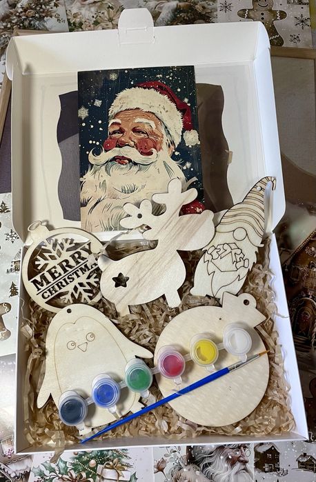 Набір,подарунок,іграшки на ялинку,зД розмальовки для дітей.