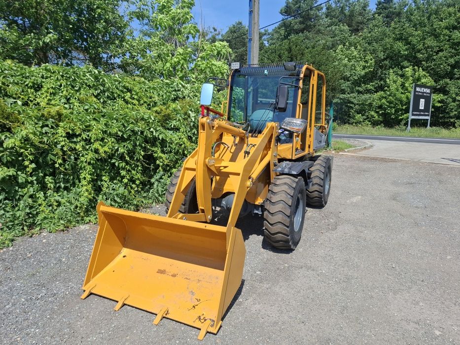 Ładowarka kołowa machpro bobcat jcb