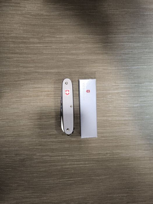 victorinox farmer alox