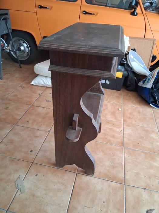 Mesa de apoio/cabeceira antiga