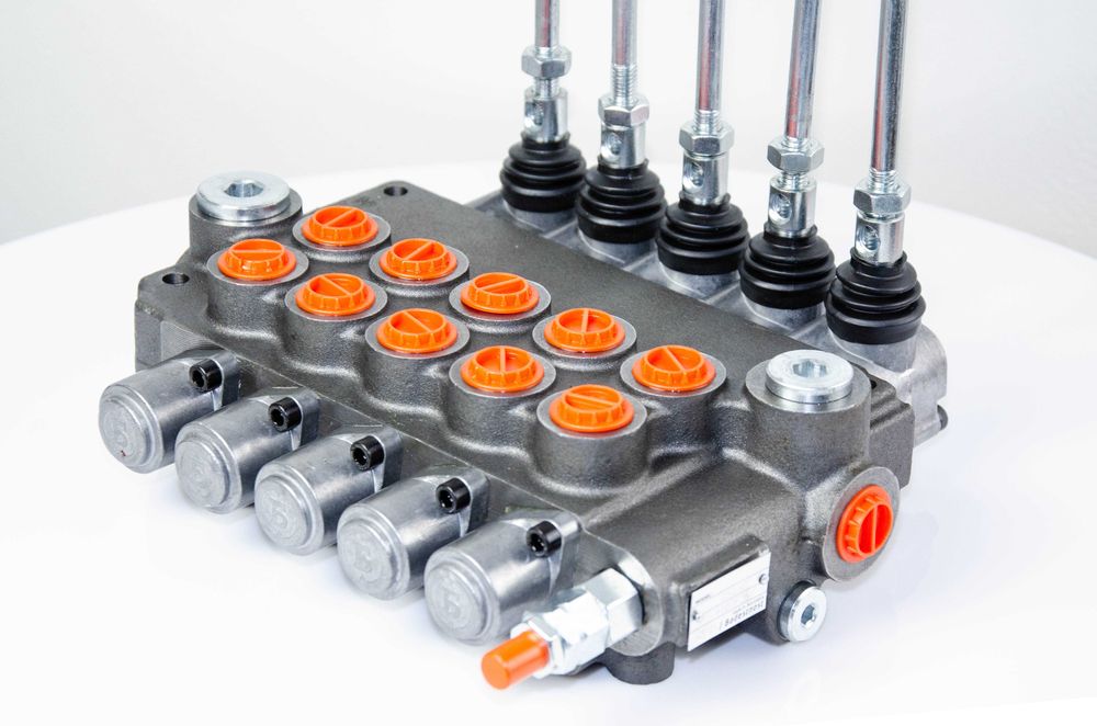 Гидрораспределитель 5 секц. 5Р80 (05Z80) на манипулятор грейдер захват