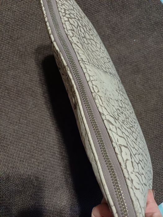 Чехол для ноутбука Liebeskind кожа