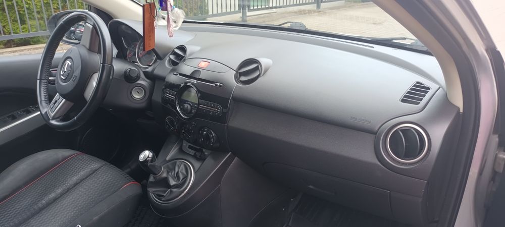 Mazda 2 benzyna+LPG 2009 rok