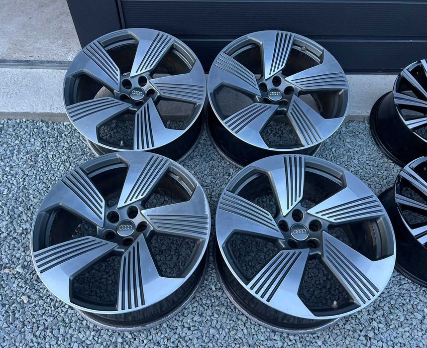Felgi 21 5x112 Audi Q7 Q8 SQ7 SQ8 A6 S6 C8 A7 S7 RS7 A8 S8 D4 D5 e-tron Q5 RSQ7 RSQ8 ET36 Oryginalne Alufelgi