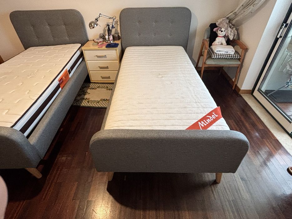 Cama(s) de solteiro completa(s)