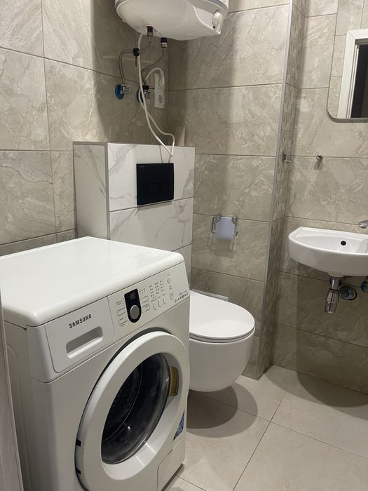 Здам подобово квартиру-студію на Таїрова