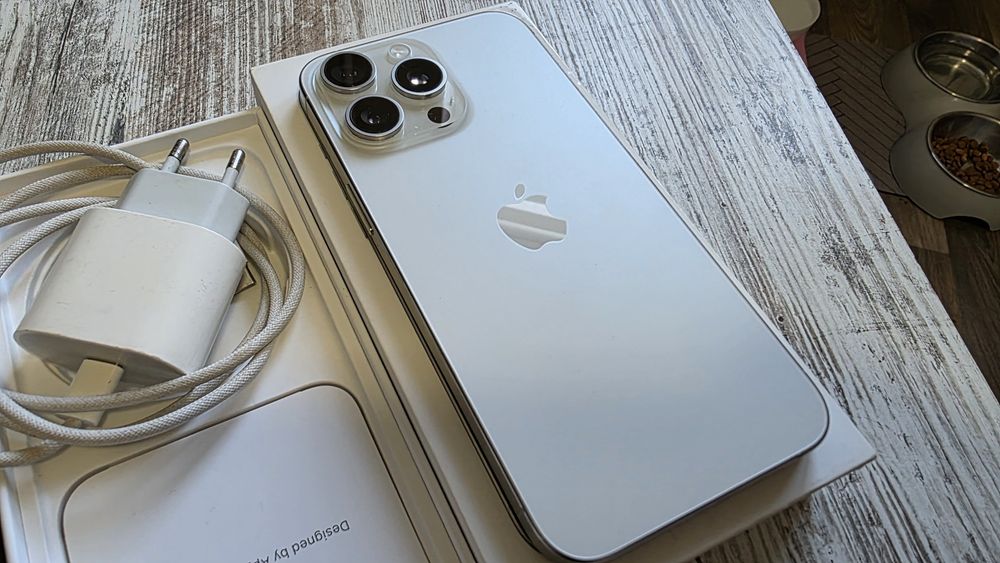 Iphone 15pro max 256Gb, White Titanium, Sim+Esim, 1рік, 91%, без втручань!