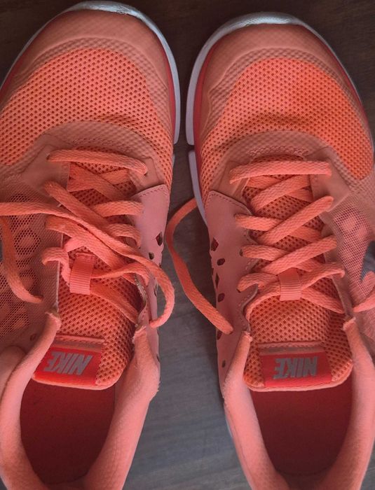 Buty Nike 39 rozmiar