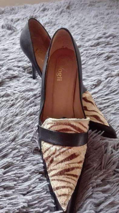 Sapatos em pele tigresa n.40