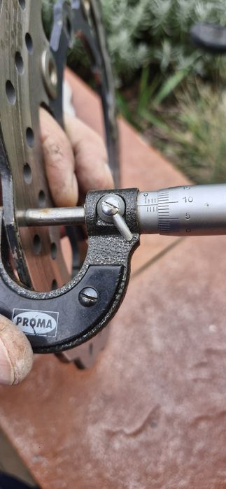 Yamaha Ténéré 700 XTZ690 – 2 tarcze hamulcowe przód OEM 282 mm – 4,1 mm