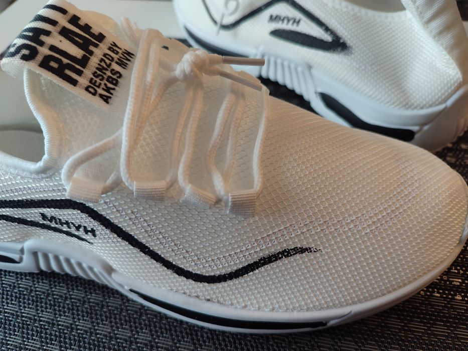 Buty sportowe , letnie rozmiar 44