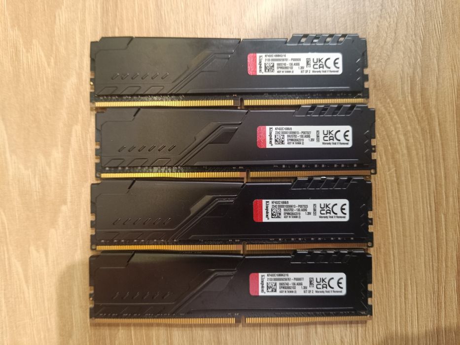 Ryzen 5 5600g + 32gb Kingston fury 3200 + gigabyte gaming x v2