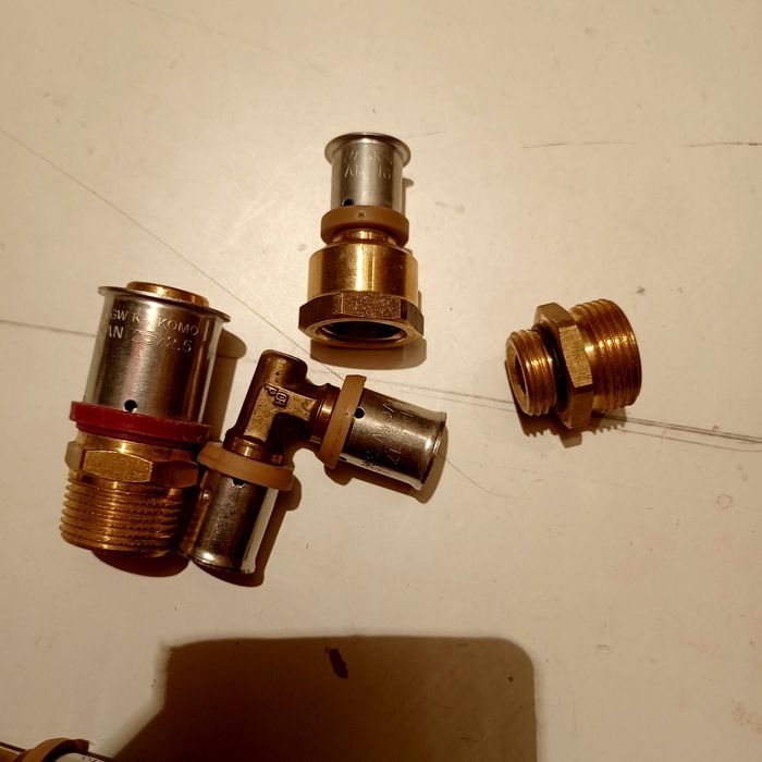 Kolano 90' SANHA 3fit Press Trzyczęściowy, mosiądz, 20mm x 20mm (ZW x