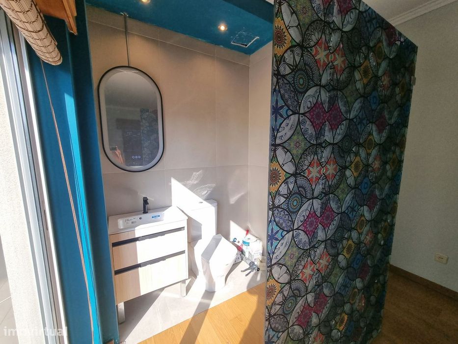 Excelente Apartamento T2 Para Arrendar Em São Domingos De Benfica