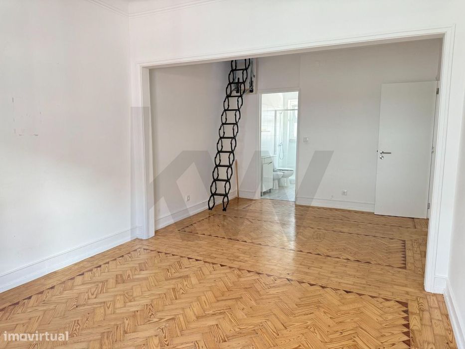 T2 na Rua da Bempostinha com 72m2