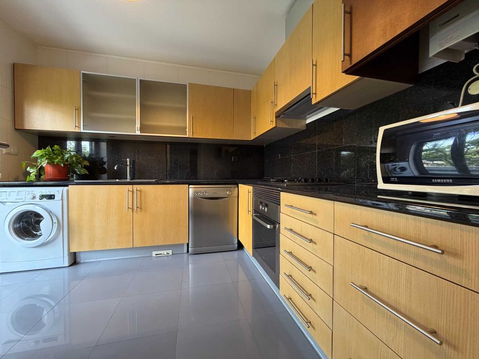 Arrendo Apartamento T1 Mobilado em Santa Clara, Leiria