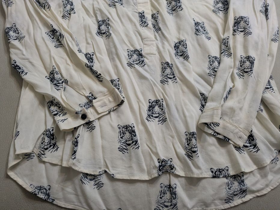 Blusa com padrão da Zara