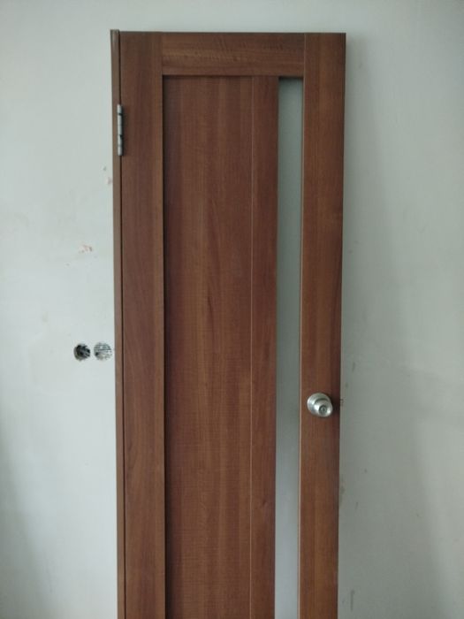 Дверні полотна продам