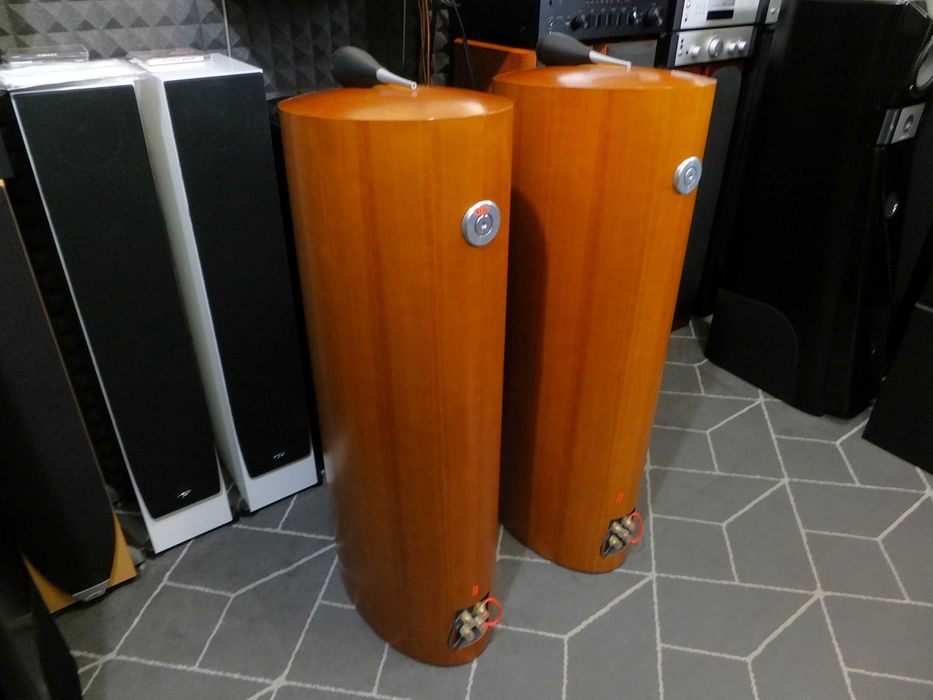 Kolumny głośnikowe Bowers Wilkins B&W NAUTILUS 603