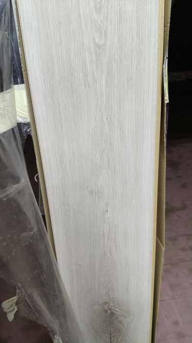 Panele podłogowe Swiss Krono