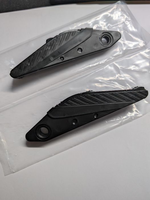 Направляючі кріплення панорами (люка) Renault Megane/Scenic/Laguna 3