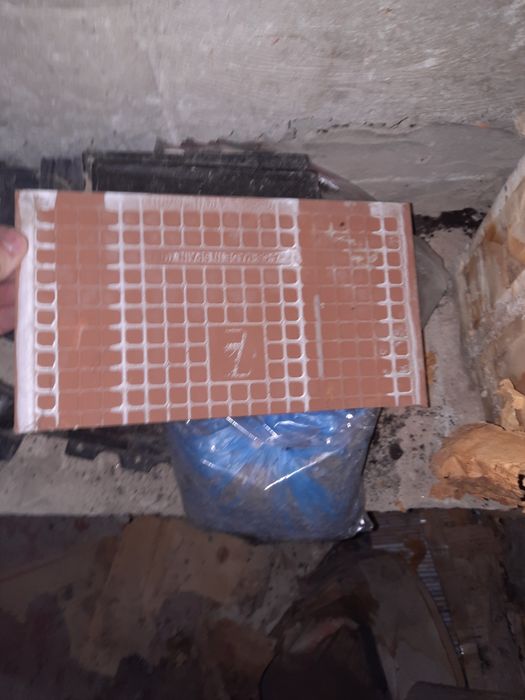 Плитка облицовочная.