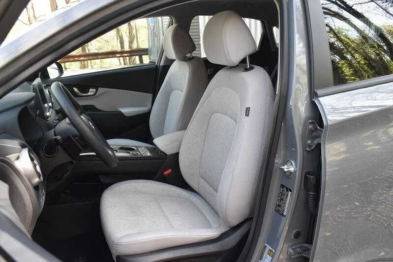 2023 Hyundai Kona Electric SE