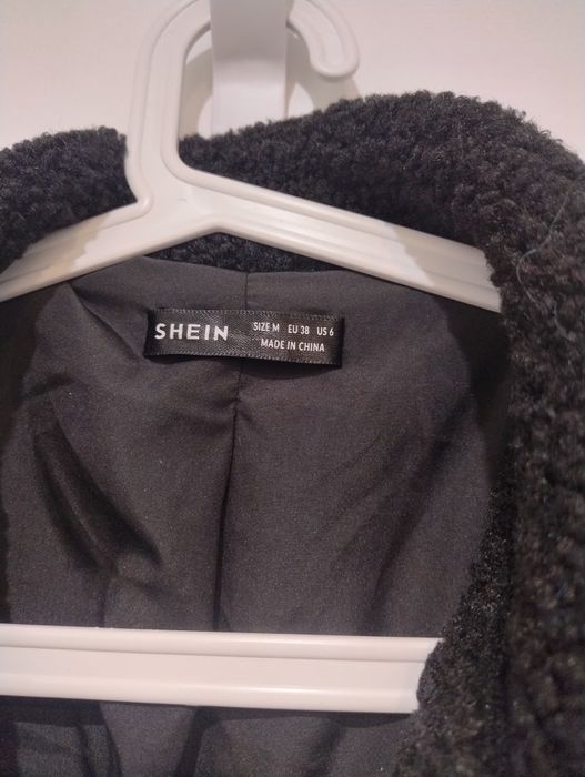 Płaszcz czarny rozm. M.