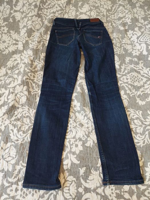 Spodnie damskie jeansowe rozm 26/32 Hilfiger