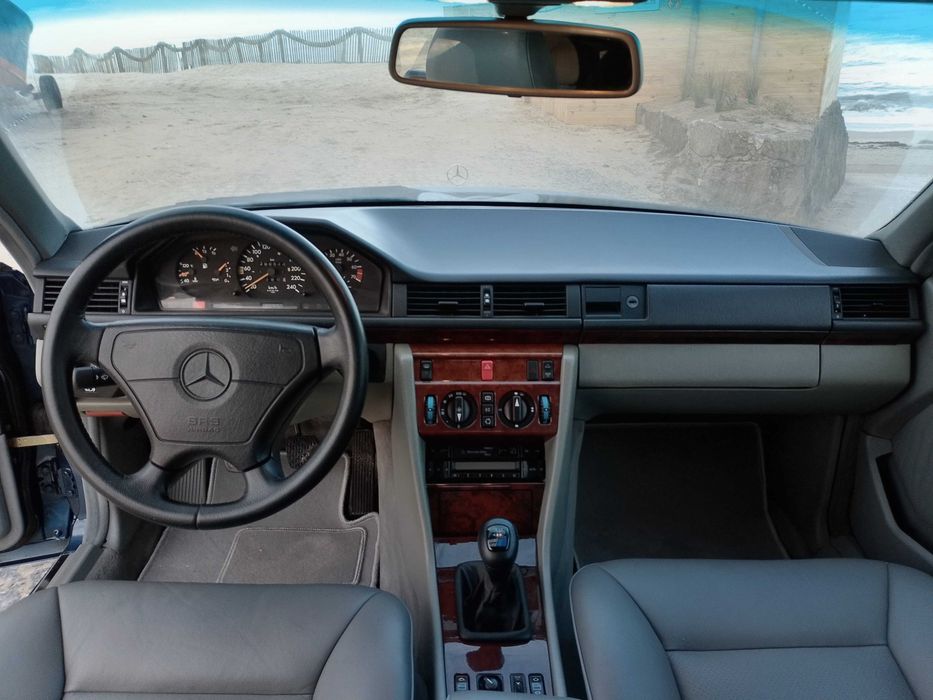 Mercedes w124 E200 cabrio